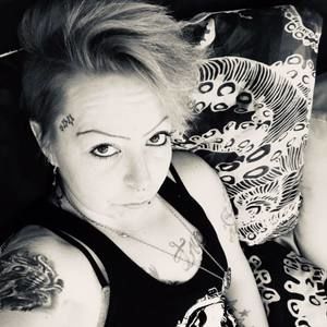 Meet your Posher, Karine